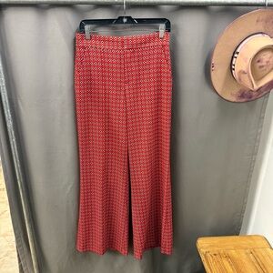 Alice + Olivia Size 6 Red and Pink Patterned Pants